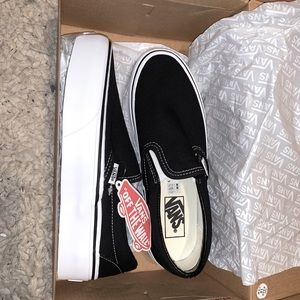 **BRAND NWT*** Platform Slip-on Vans Women’s 7.5